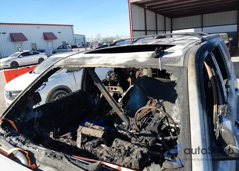 2019 Chevrolet Suburban Premier from USA, damaged, VIN 1GNSCJKJ5KR364254